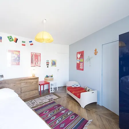 Apartment Veeve - Balcony Over The Tree-lined Boulevard Paris